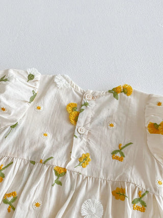 3D Daisy Embroidery Romper - RYAN AND REMI